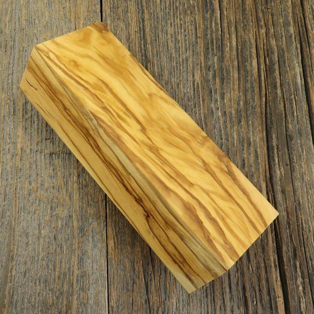 Italian olive wood - 380