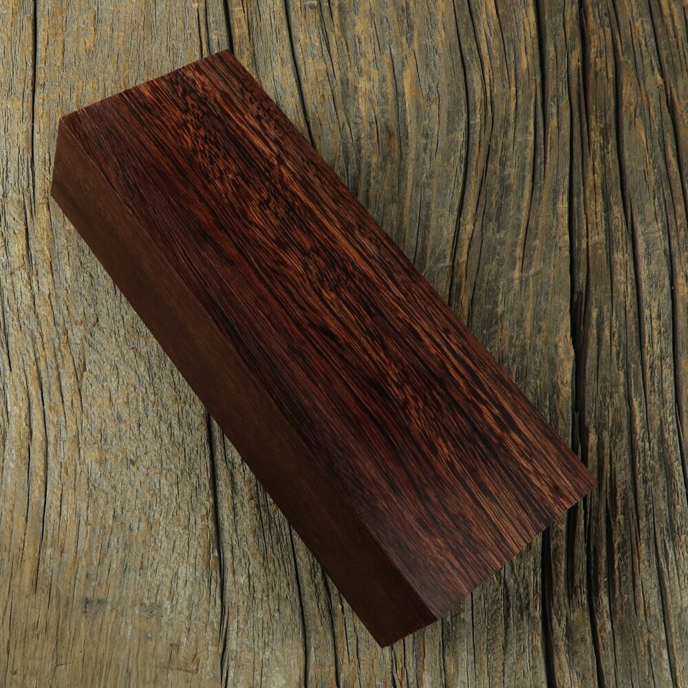 Amara ebony - 438