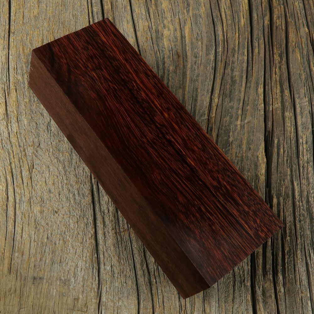 Amara ebony - 440
