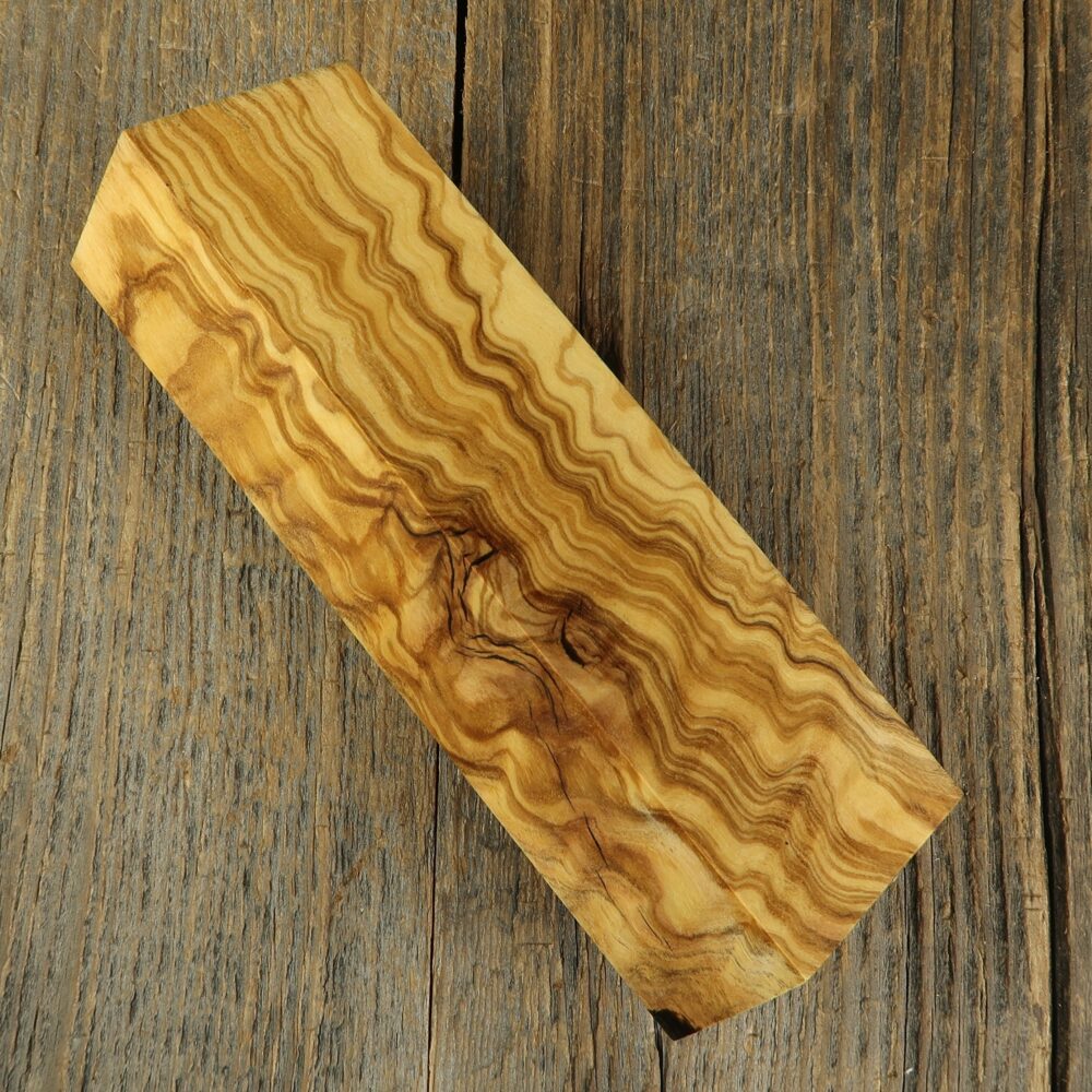 Italian olive wood - 710