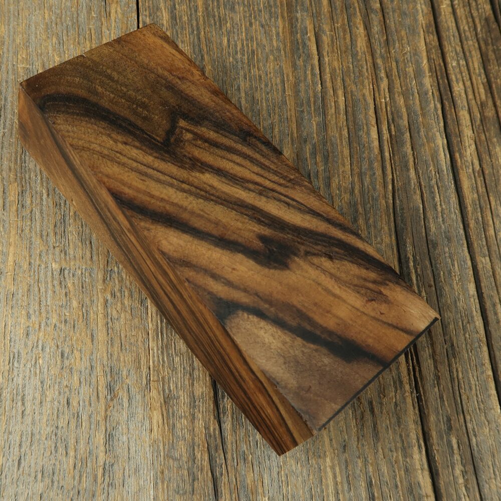 Orzech turecki / Turkish walnut - 783