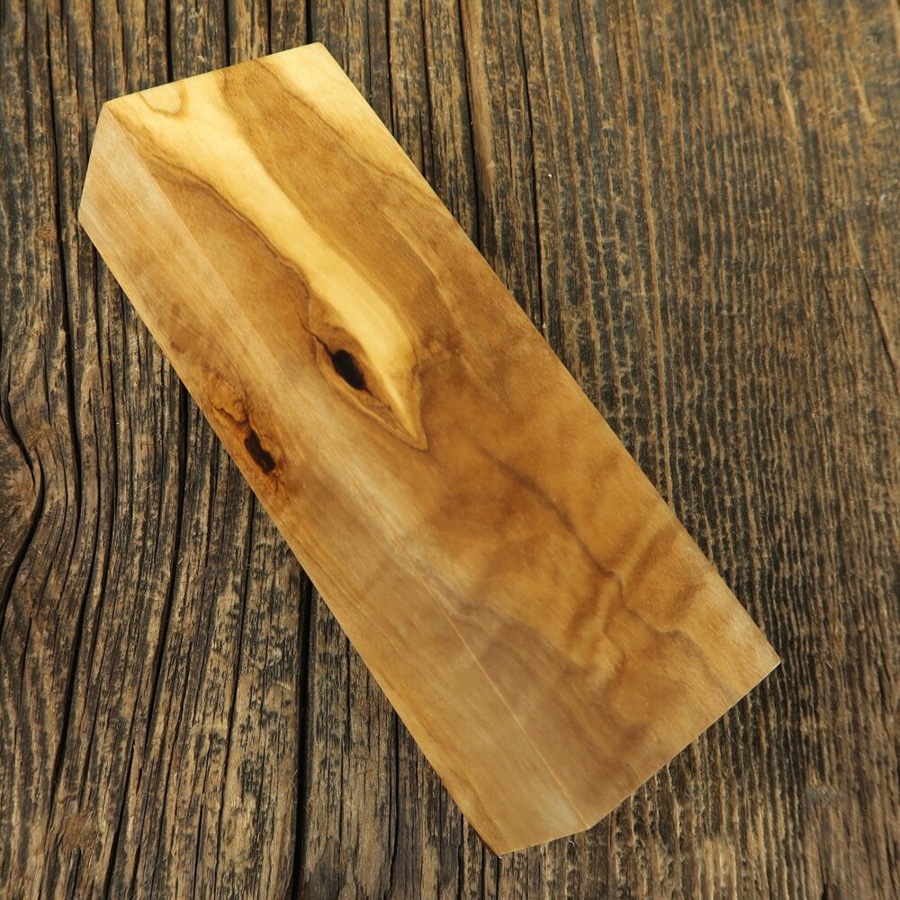 Italian olive wood - 819