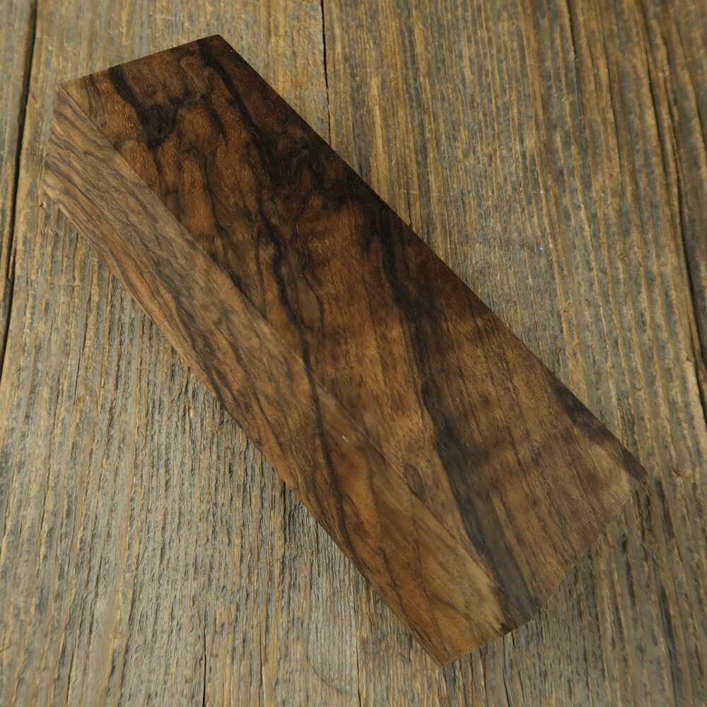 Orzech turecki / Turkish walnut - 851