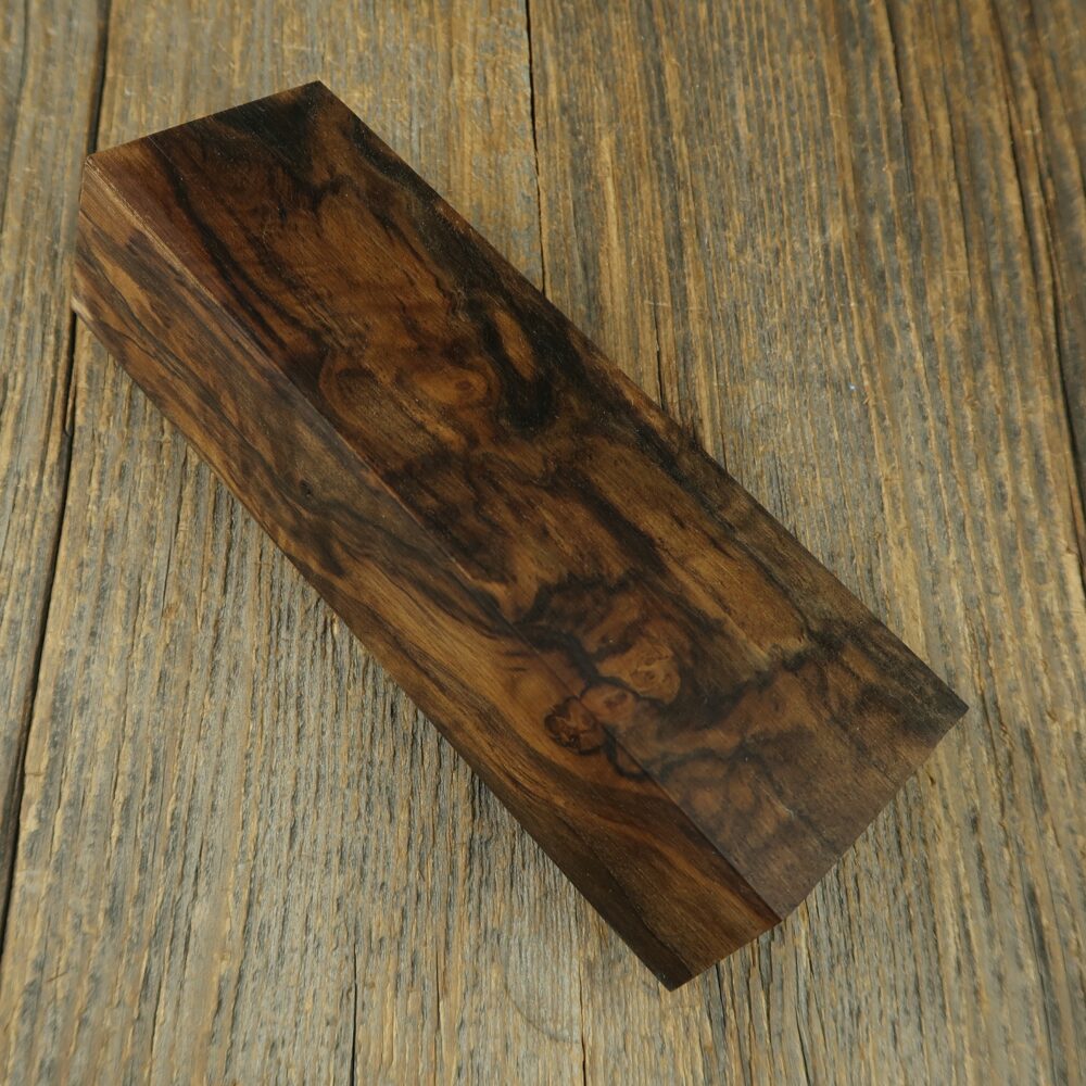 Orzech turecki / Turkish walnut - 875