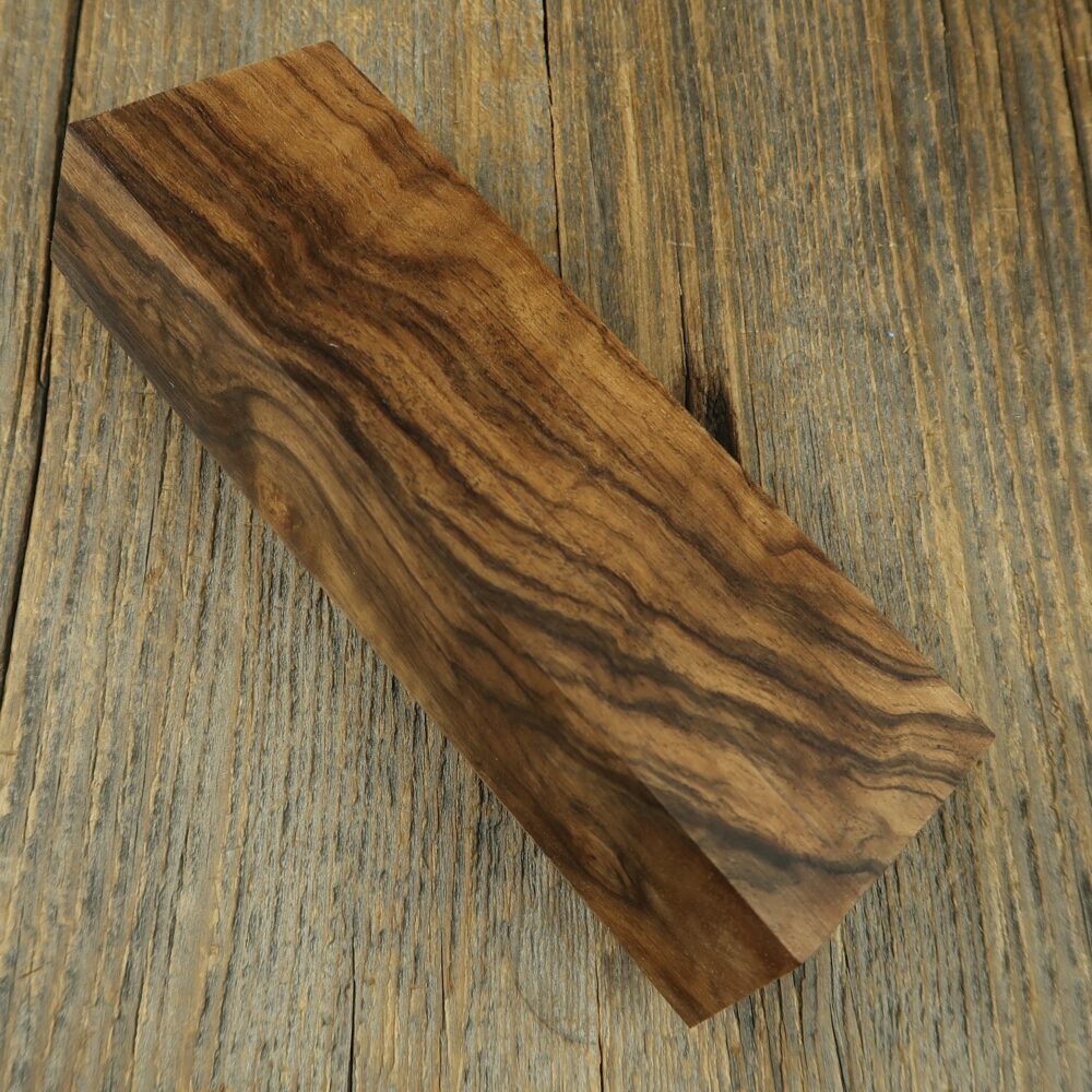 Orzech turecki / Turkish walnut - 876
